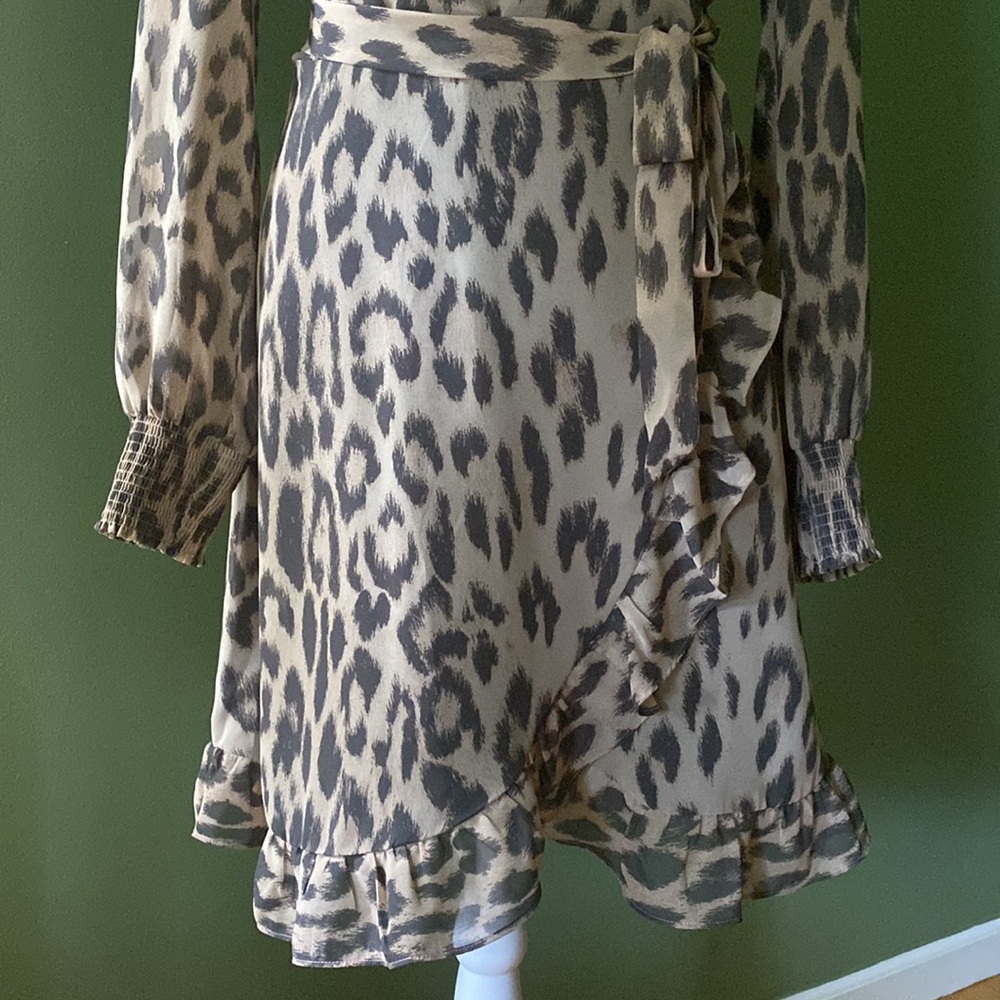 Bar III Animal Print Ruffled Wrap Dress sz S - Picture 5 of 13